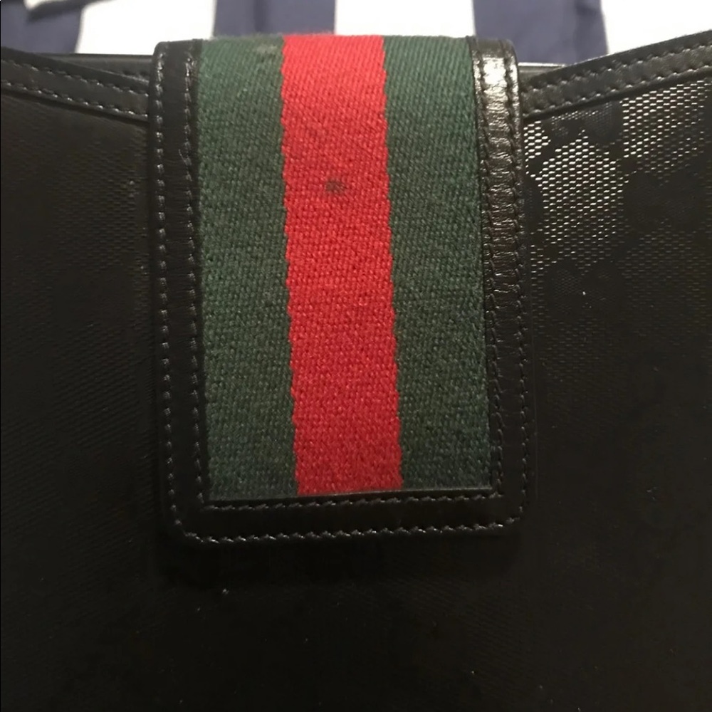 Gucci IPad Cover - Picture 4 of 5